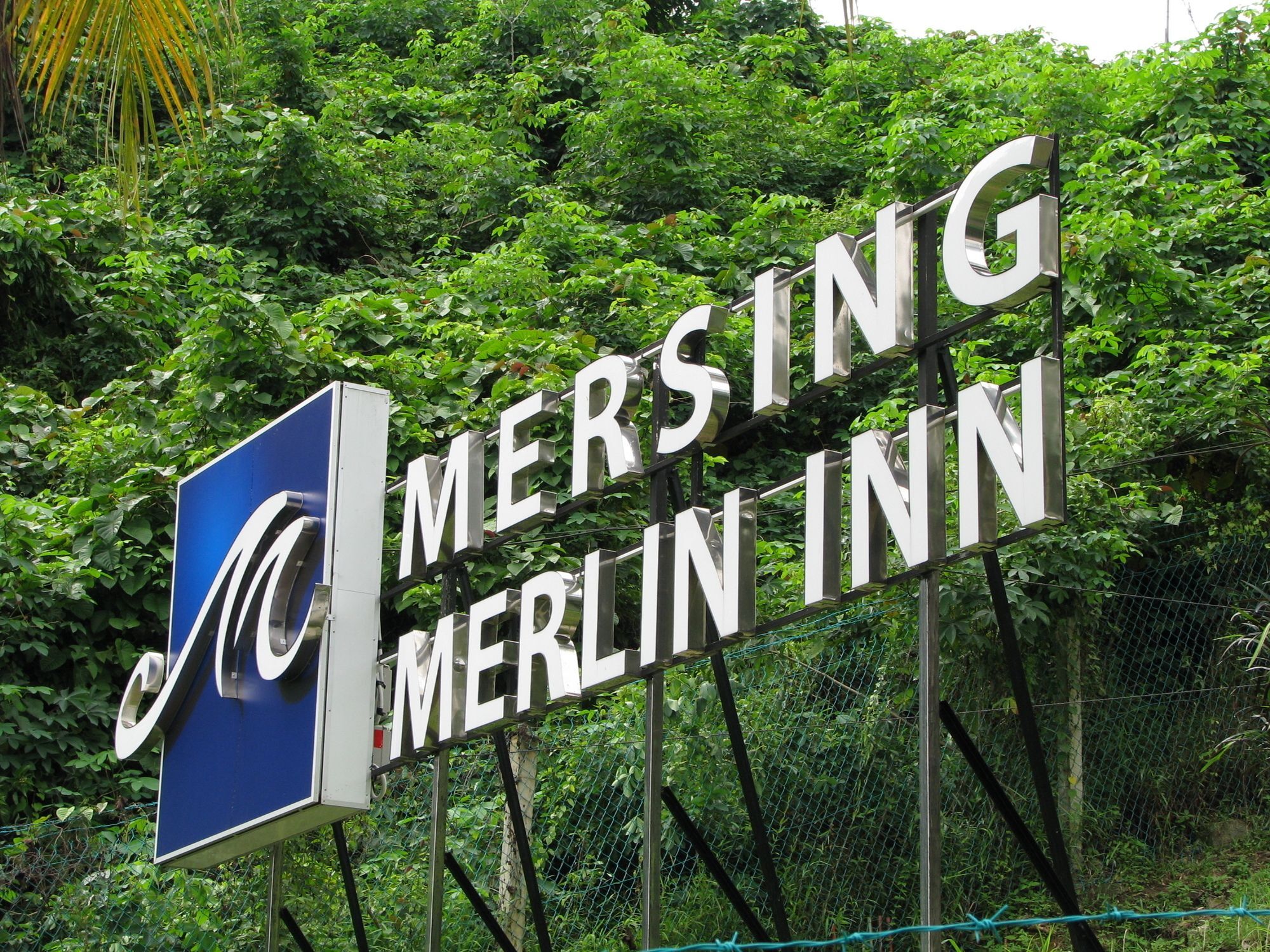 Mersing Merlin Inn Luaran gambar